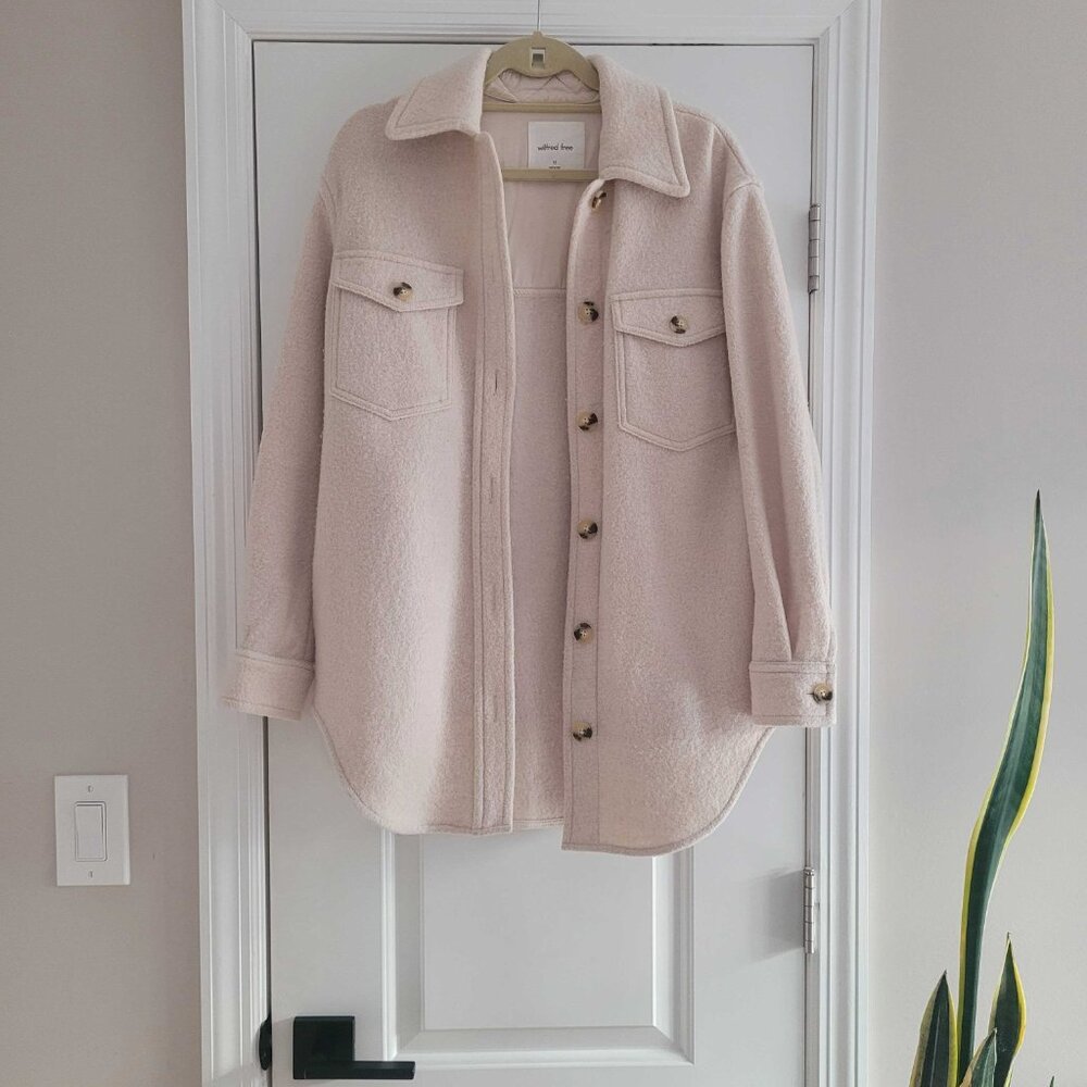 Aritzia Wilfred Free Shirt Jacket in Cream, Size XS